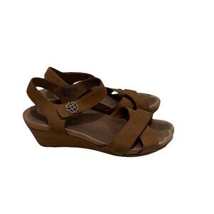 Ugg Veva Sandals Low Wedge Leather Brown Nubuck Ankle Strap 1011549 Womens Sz 9